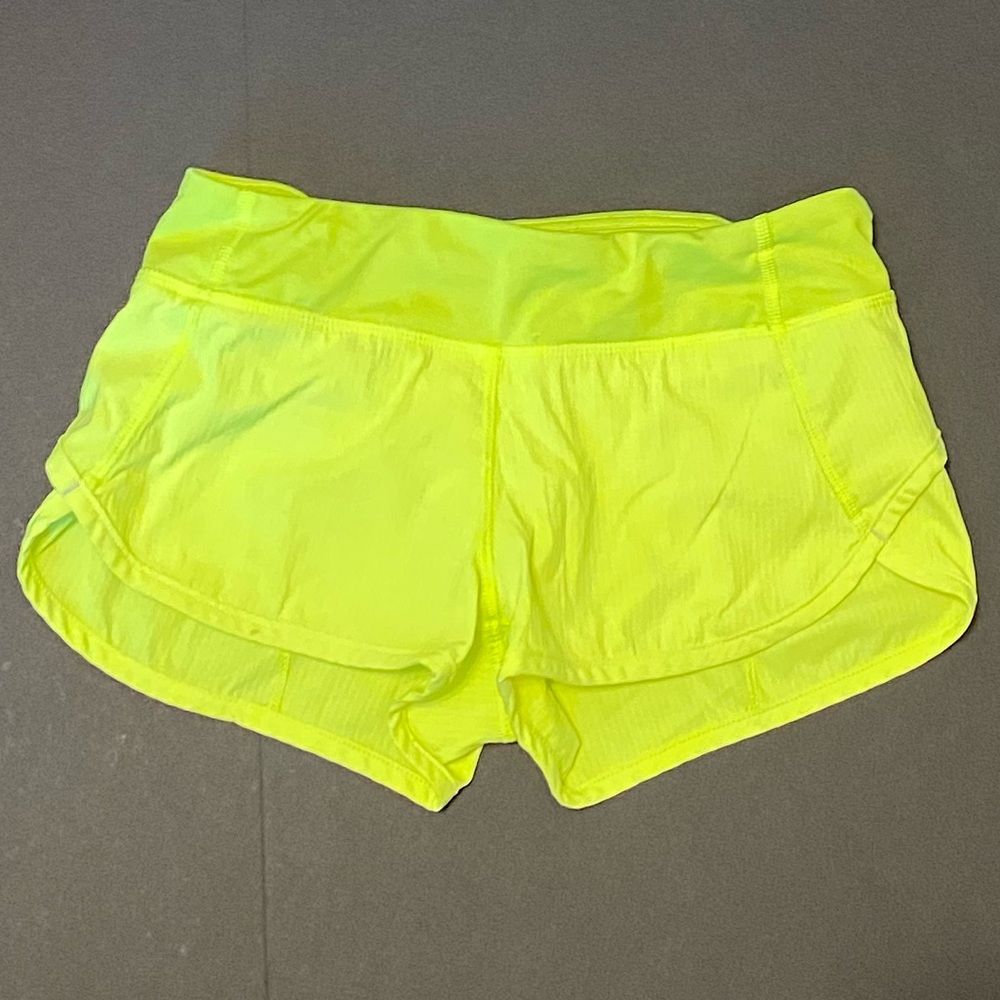 Ivivva speedy short. Neon yellow